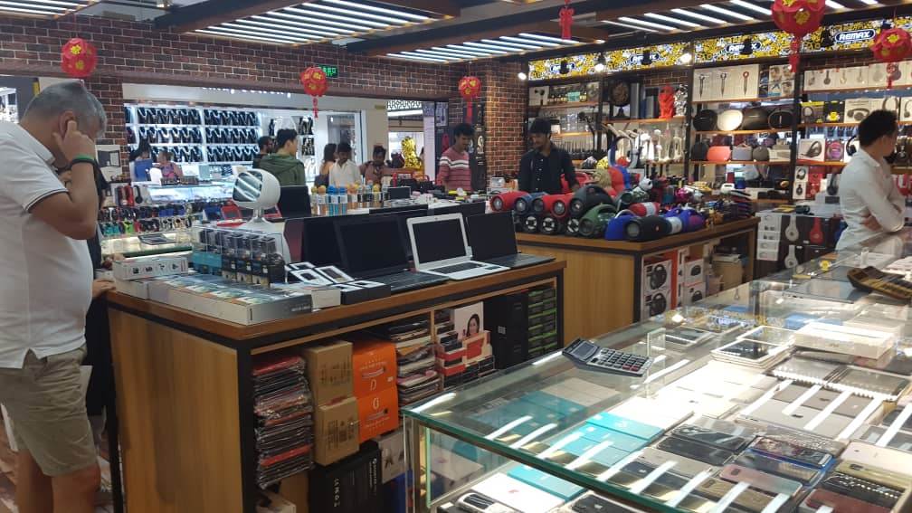 Silk market tržni centar u Kini - jeftina fejk roba i pregovori sa prodavcima