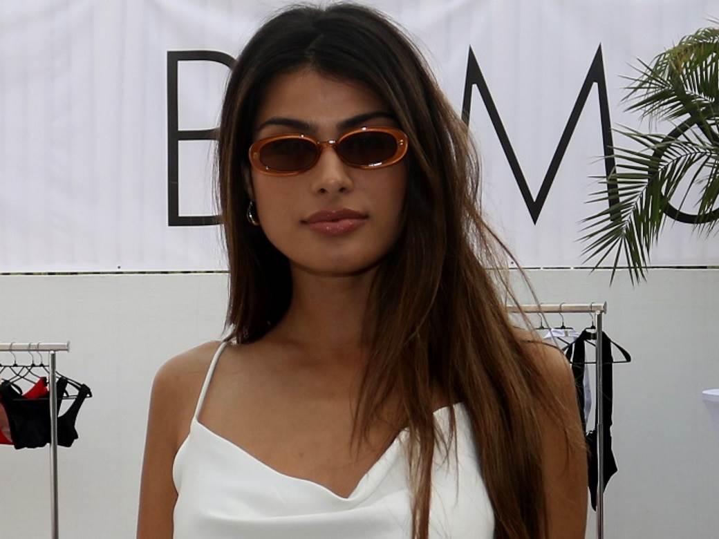 Mina Milutinović pokazala trudnički stomak