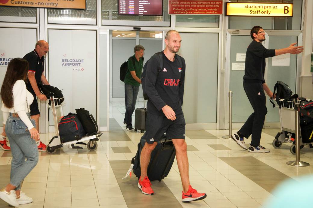 Košarkaši Srbije povratak sa Mundobasketa posle osvajanja petog mesta