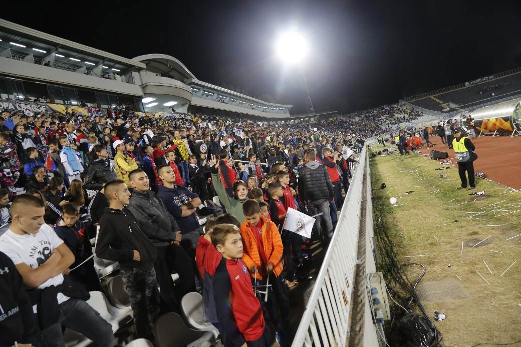 Partizan - AZ Alkmar 2:2 Bibras Natho postigao dva gola za Partizan
