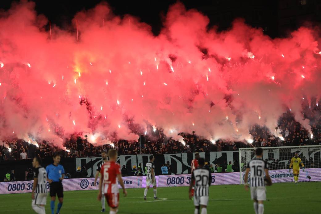 Tuča navijača Partizana i Zvezde pre derbija, na pumpi kod Vrčina, policija uhapsila devet osoba