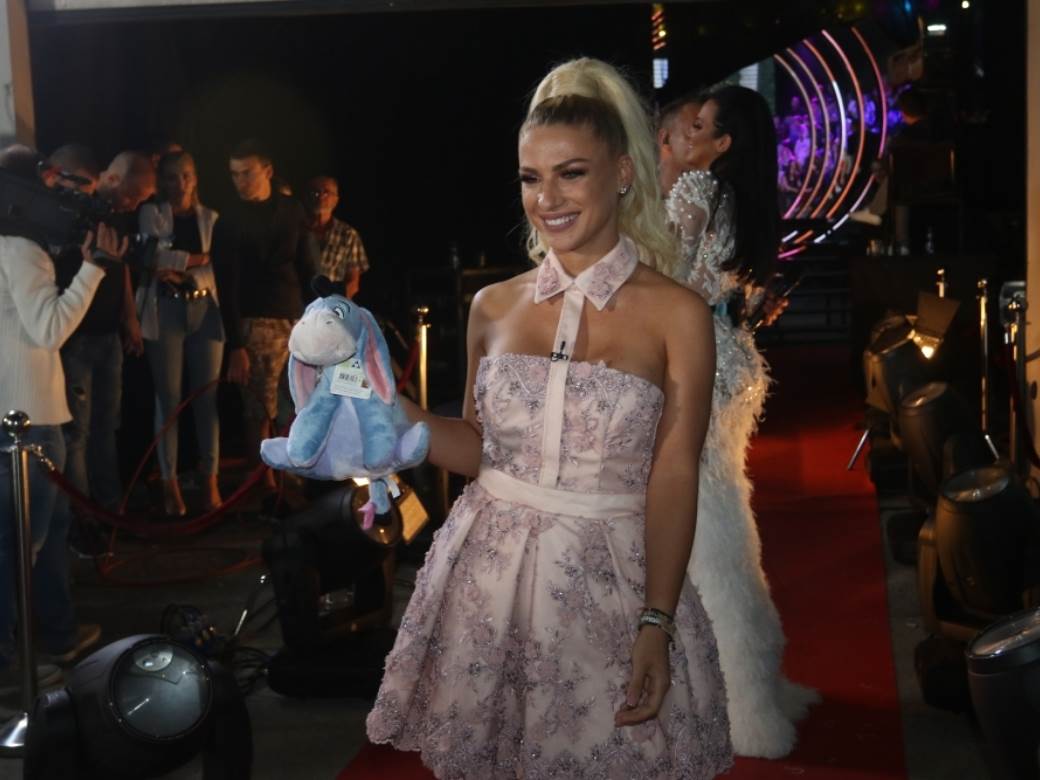 Milica Kemez plastične operacije