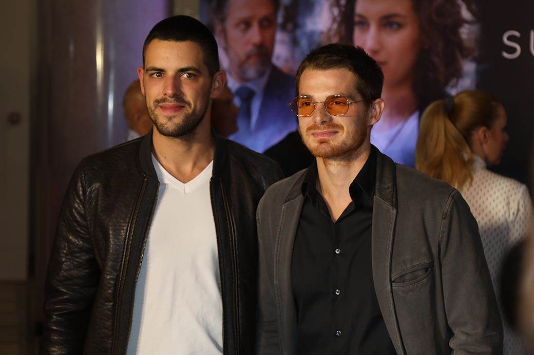 Dug Moru - Nova serija: Ćerke Branislava Lečića i Anice Dobre u glavnim ulogama FOTOGRAFIJE