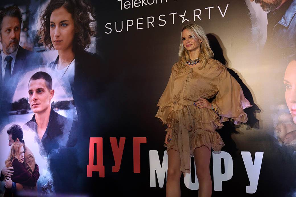 Dug Moru - Nova serija: Ćerke Branislava Lečića i Anice Dobre u glavnim ulogama FOTOGRAFIJE