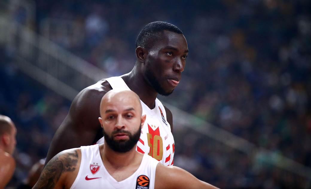 Snimak Majkl Odžo u svlačionici FSU VIDEO: Trener Bobby Suarez podelio uspomenu na Twitter profilu