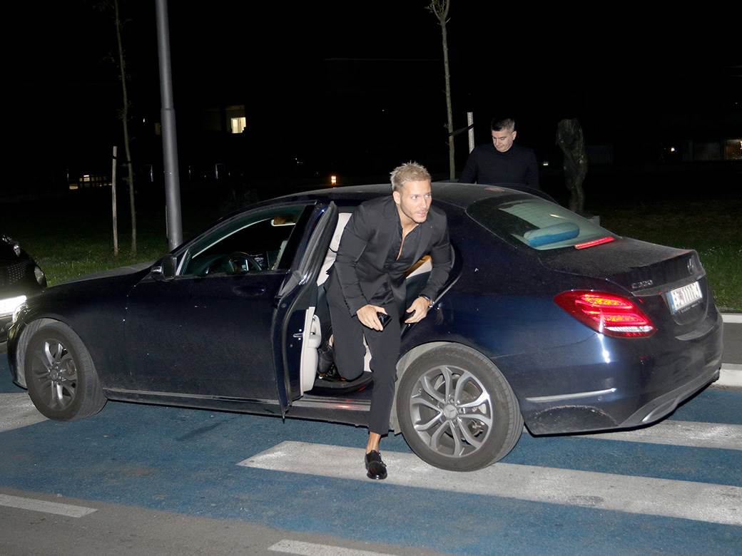 Splav Konzulat zapaljena trafo stanica u blizini splava