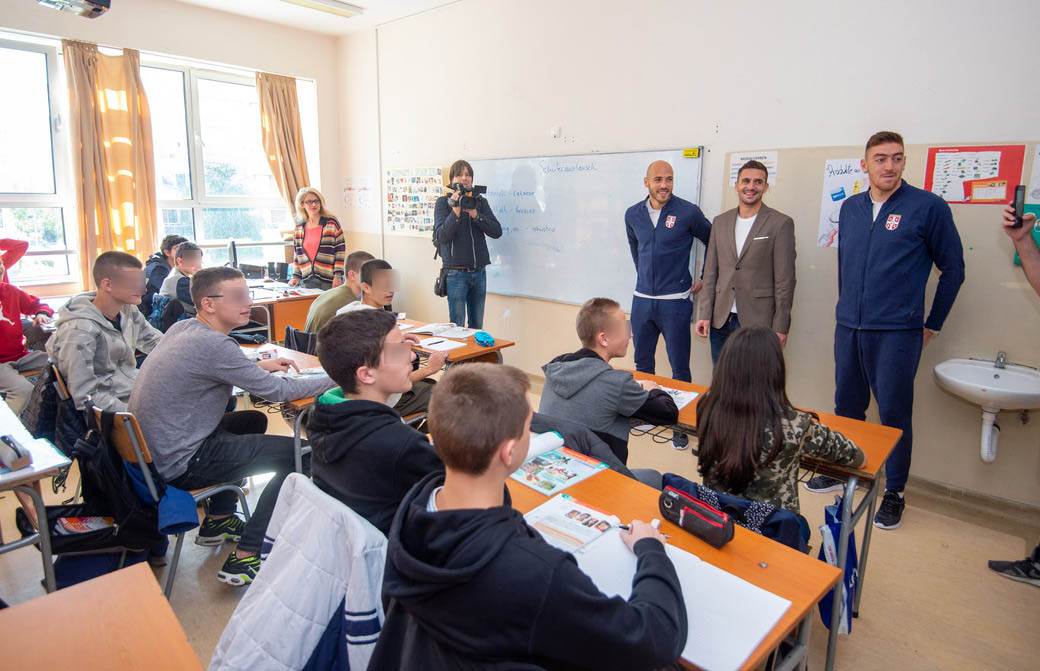 Dušan Tadić Nemanja Miletić Milan Pavkov u školi