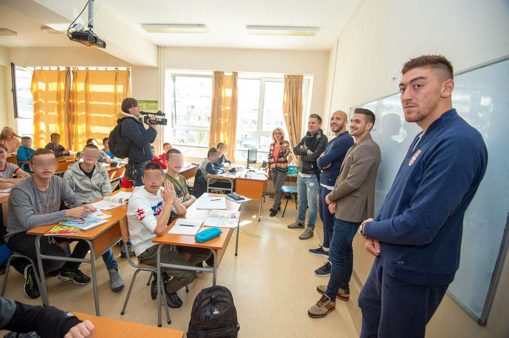 Dušan Tadić Nemanja Miletić Milan Pavkov u školi