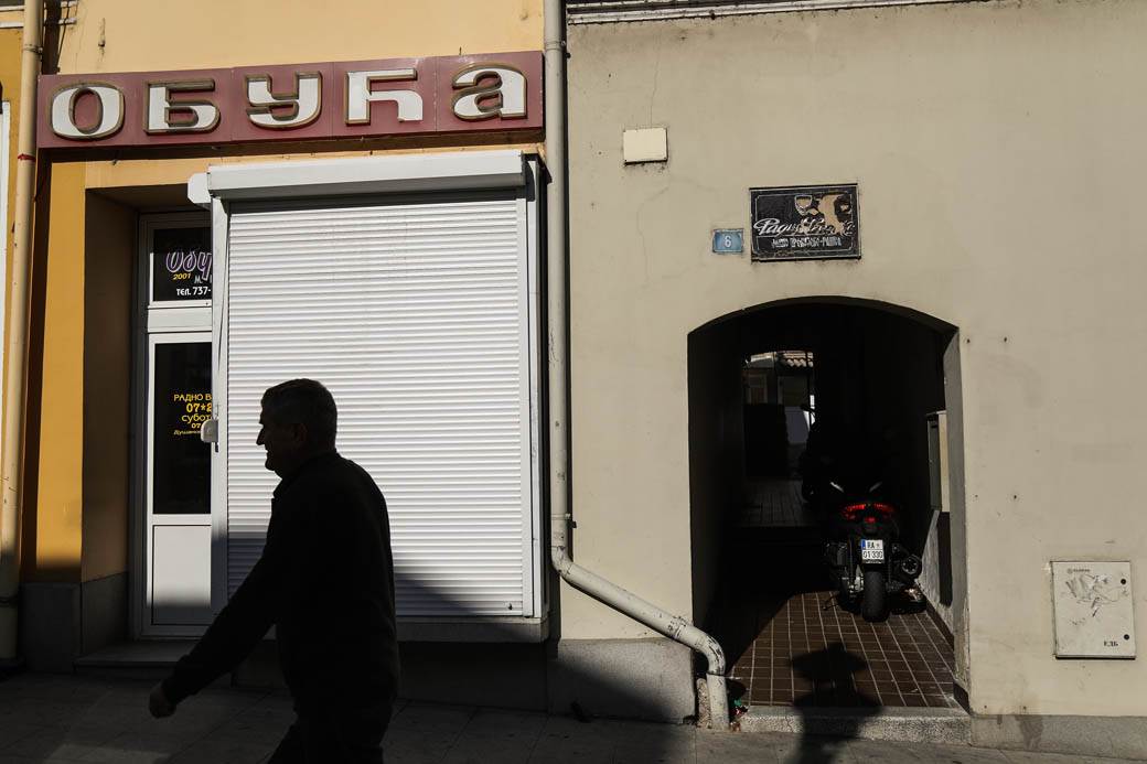 Mondo na Kosovu, reportaža iz Kosovske Mitrovice, 2019: Bez pičvajza i Rajko Delibašić