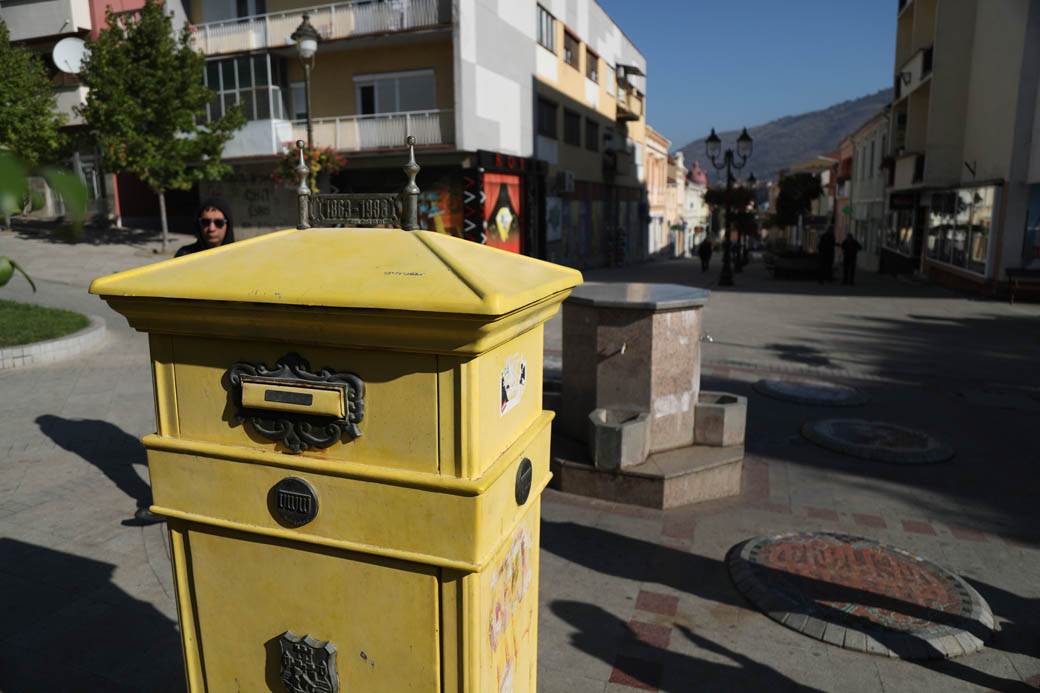 Mondo na Kosovu, reportaža iz Kosovske Mitrovice, 2019: Bez pičvajza i Rajko Delibašić