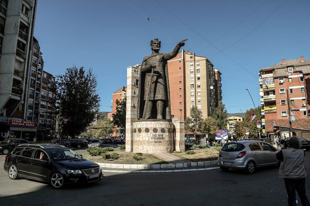 Mondo na Kosovu, reportaža iz Kosovske Mitrovice, 2019: Bez pičvajza i Rajko Delibašić