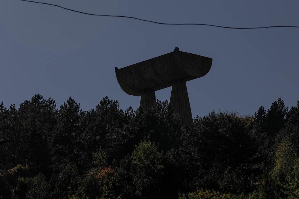 Mondo na Kosovu, reportaža iz Kosovske Mitrovice, 2019: Bez pičvajza i Rajko Delibašić