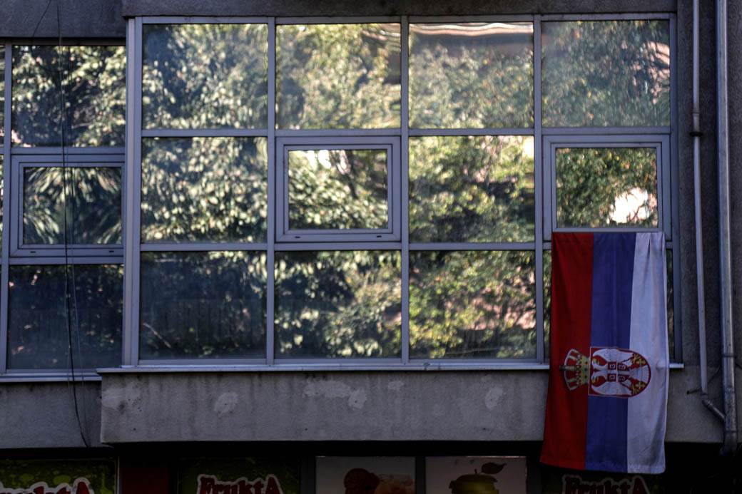 Mondo na Kosovu, reportaža iz Kosovske Mitrovice, 2019: Bez pičvajza i Rajko Delibašić