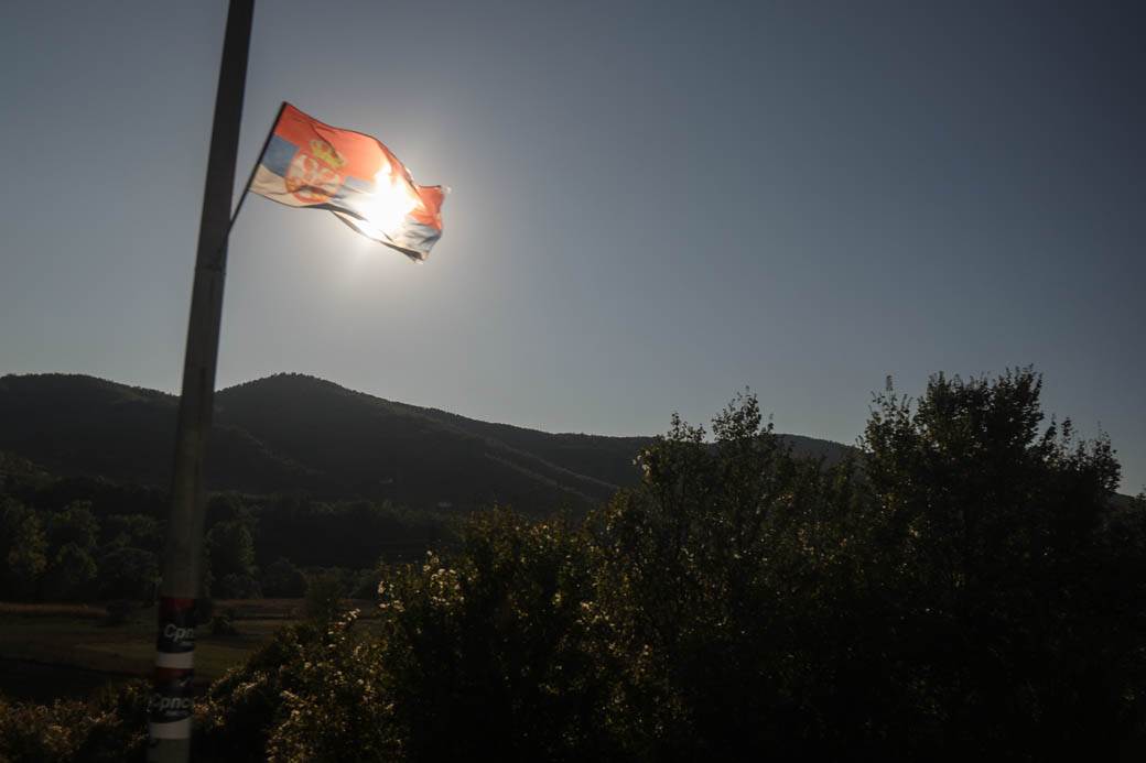 Mondo na Kosovu, reportaža iz Kosovske Mitrovice, 2019: Bez pičvajza i Rajko Delibašić