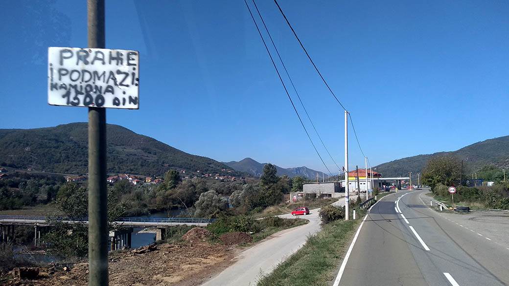 Mondo na Kosovu, reportaža iz Kosovske Mitrovice, 2019: Bez pičvajza i Rajko Delibašić