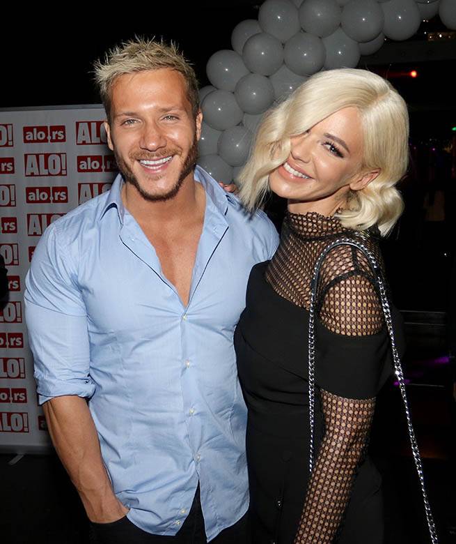 Ana Sević dečko brak deca