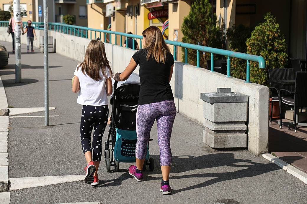 Naselje Stepa Stepanović - Crkva tužila građane?