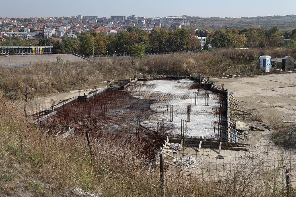 Naselje Stepa Stepanović - Crkva tužila građane?