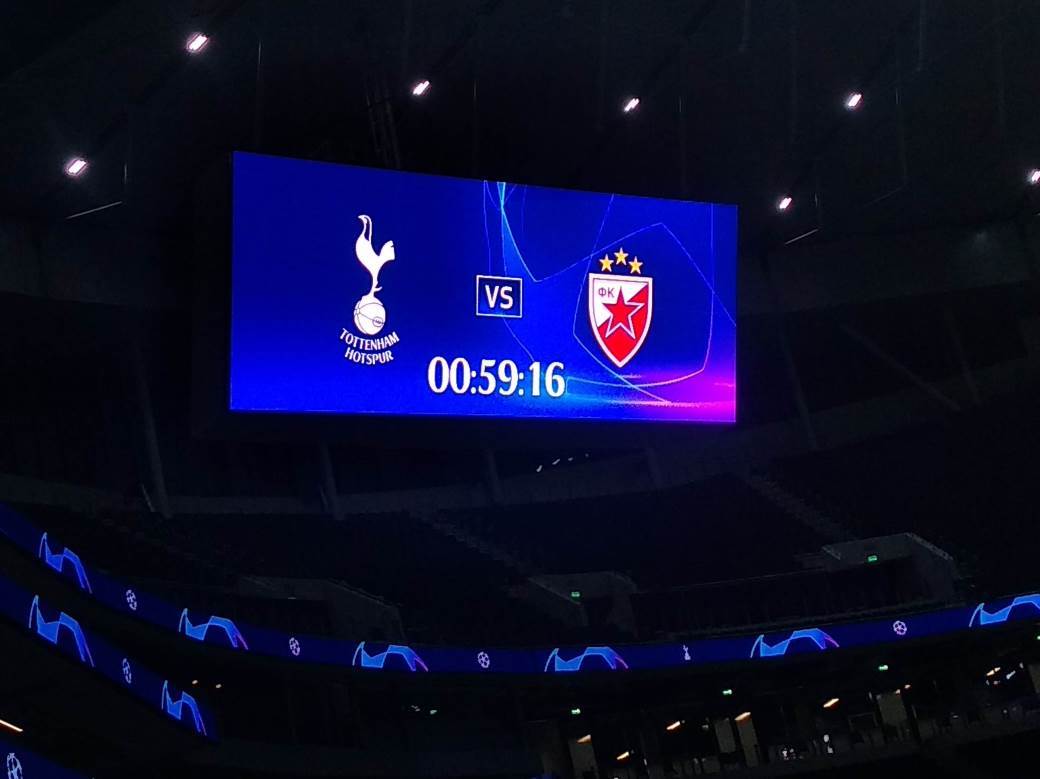 MONDO na stadionu Totenhema (VIDEO, FOTO)