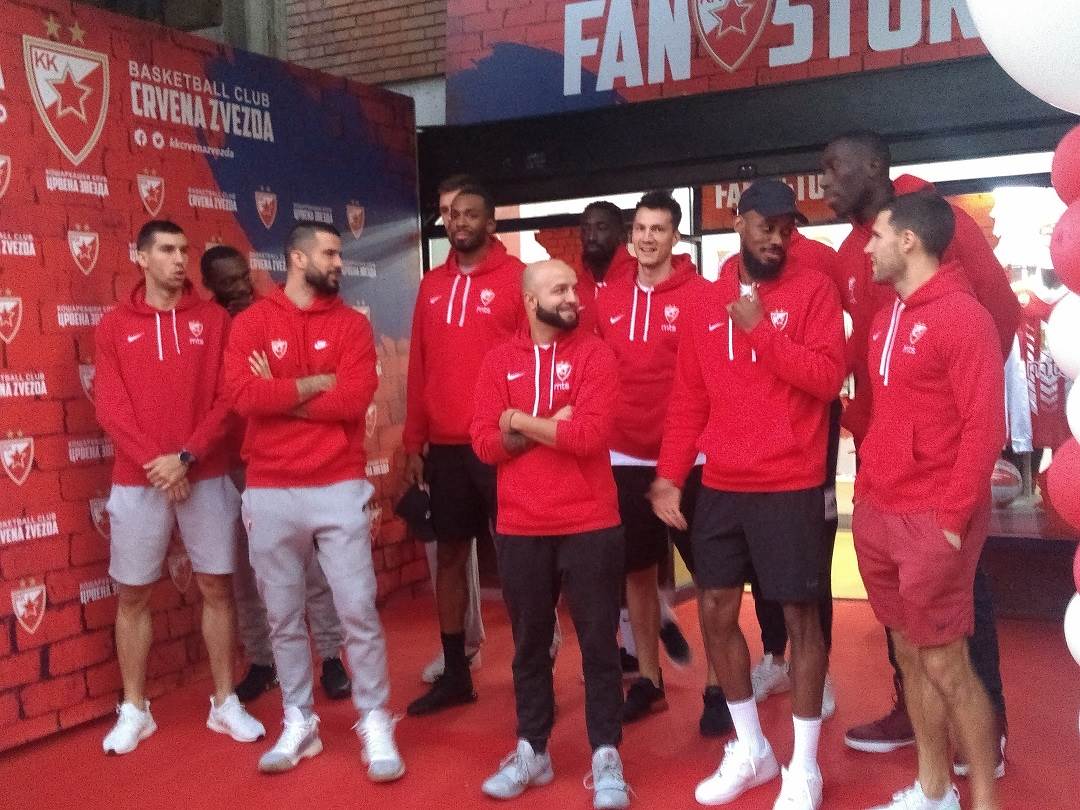 Otvorena prodavnica KK Crvena zvezda u hali Pionir