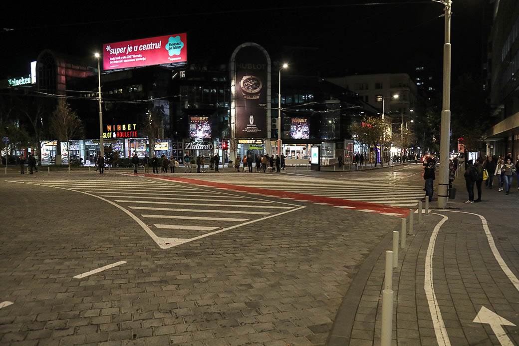 Trg Republike Otvoren za saobraćaj. Kocke su presložene pogledajte kako sada izgleda FOTOGRAFIJE