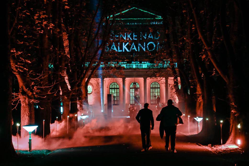 Senke nad Balkanom greške