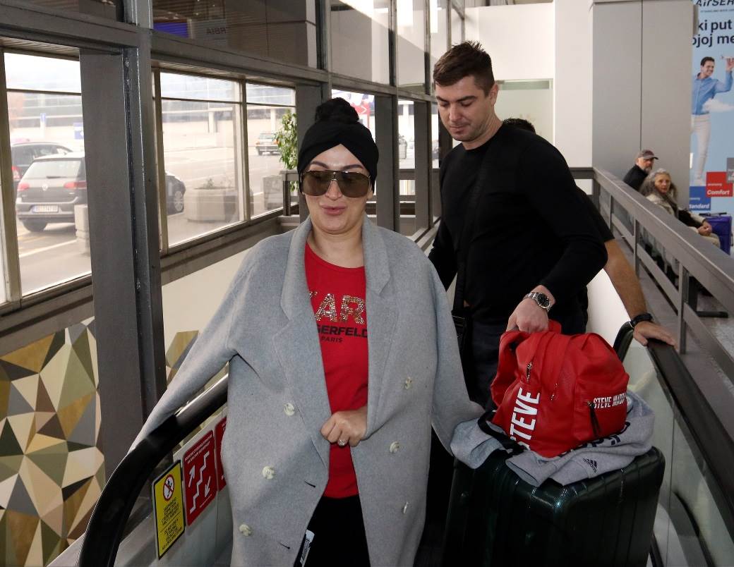 Pevačice bez šminke Prija,Milica Todorović, Andreana Čekić bez šminke