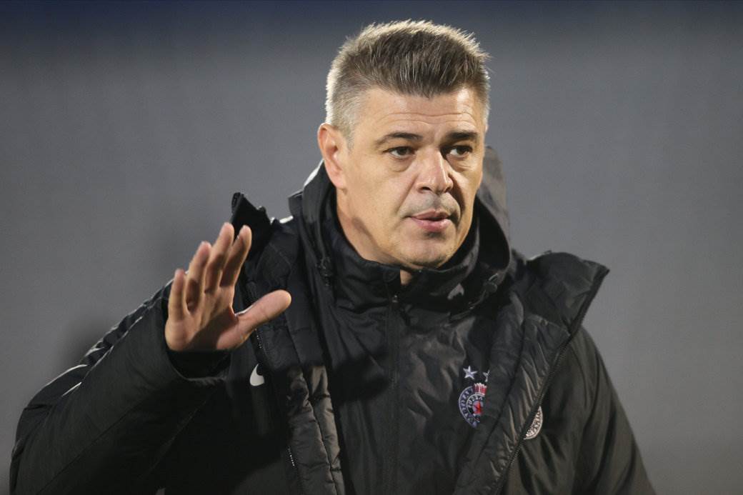 Da li se gasi FK Inđija?