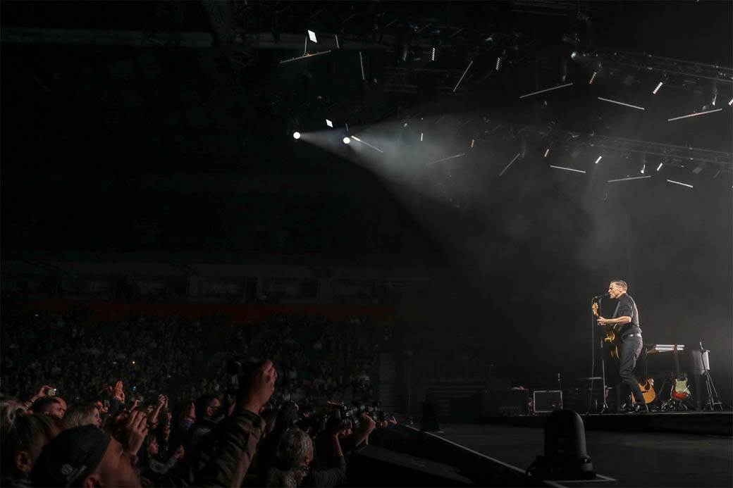 Brajan Adams nastupio u Štark areni. FOTOGRAFIJE sa koncerta