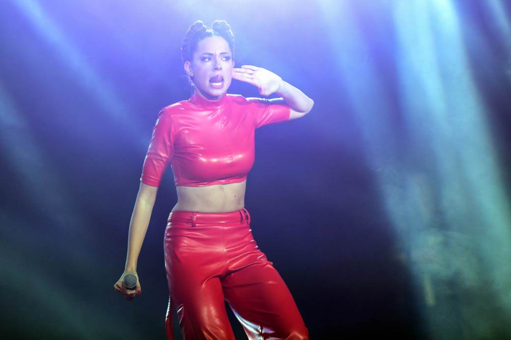 Sara Jo tverkuje na bini: Discovered by Coke FINALE! FOTOGRAFIJE