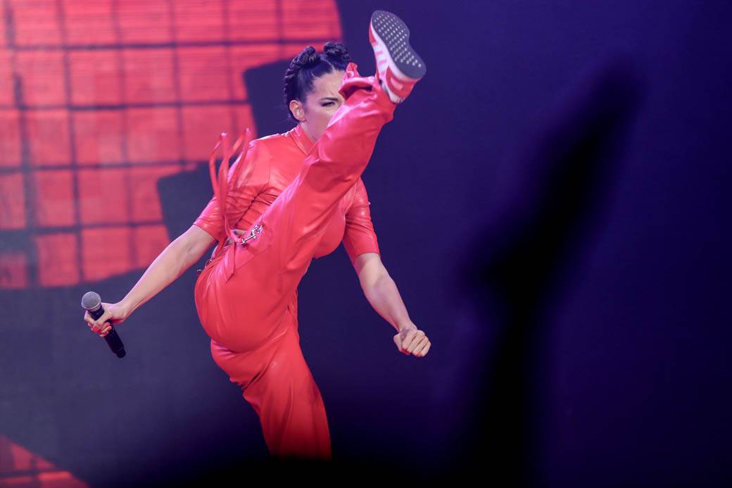 sara jo dunja jovanic ples oko sipke