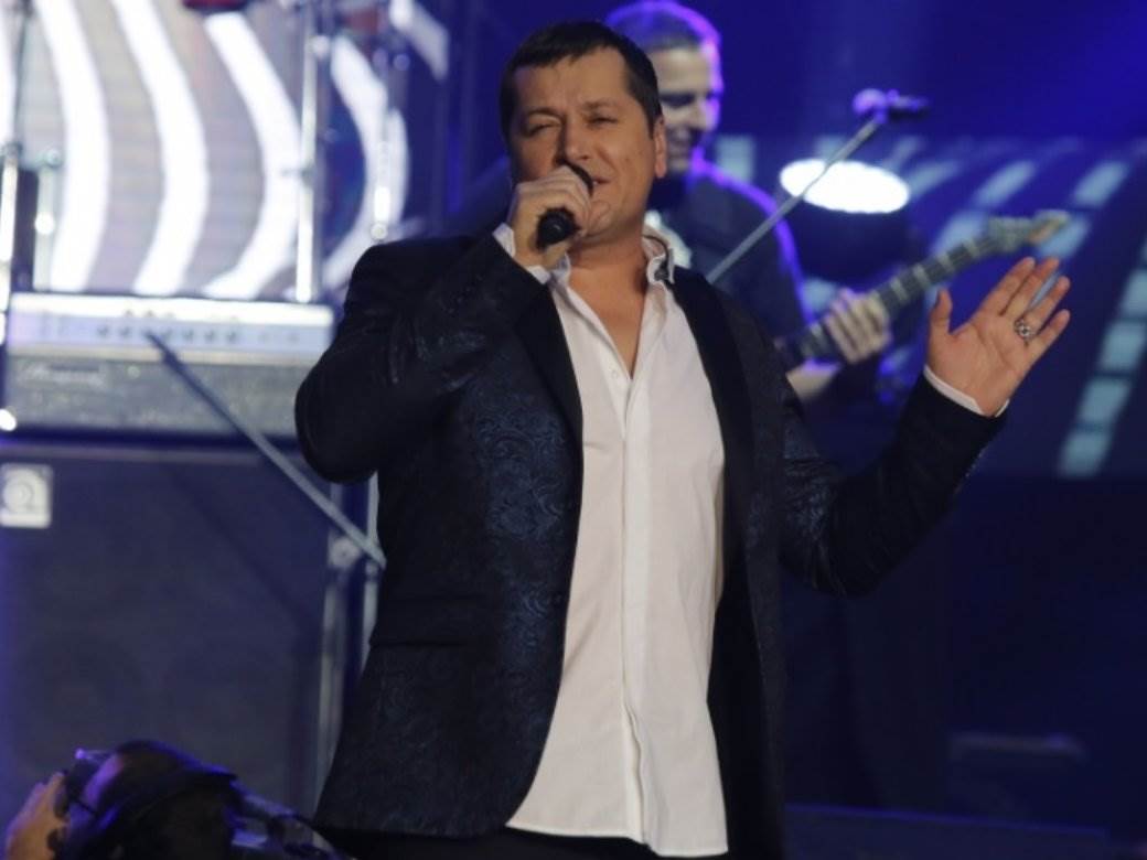 Aci Pejoviću preminuo otac