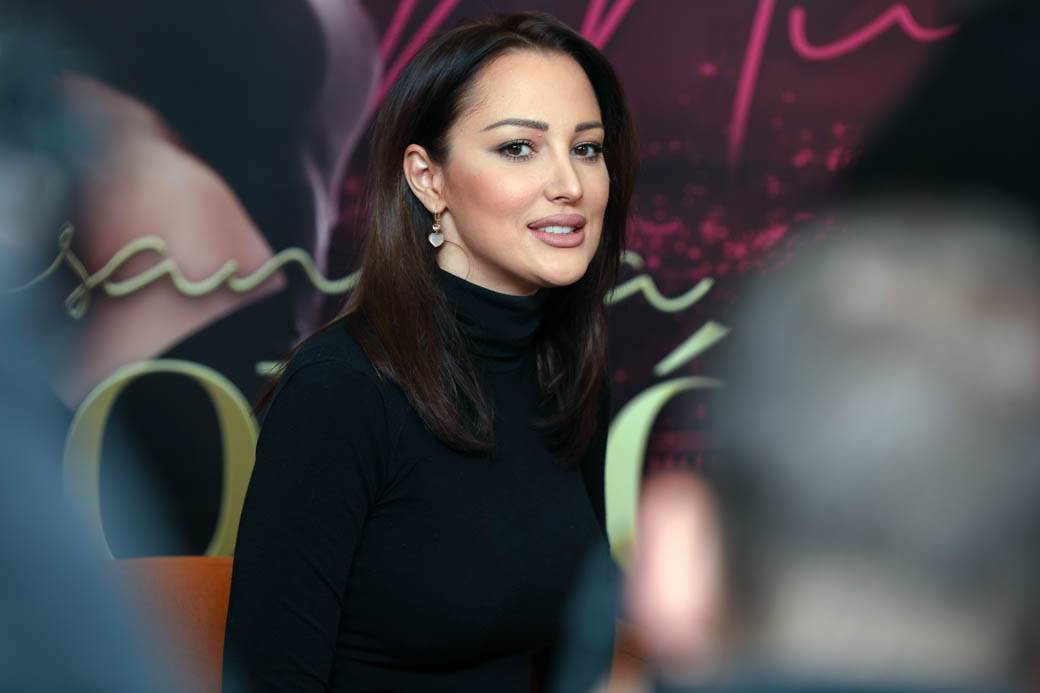 Aleksandra Prijović Nova godina 2020. Prija već ugovorila nastup i za doček 2021. FOTOGRAFIJE