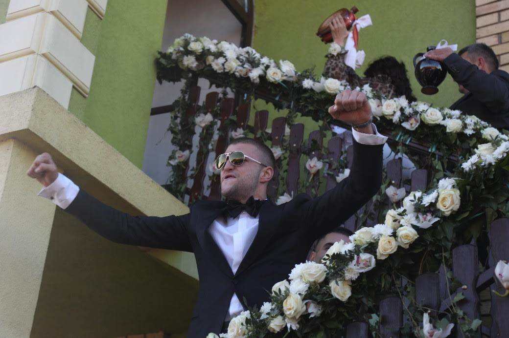 Kolika je razlika u godinama između Bogdane i Veljka Ražnatovića?