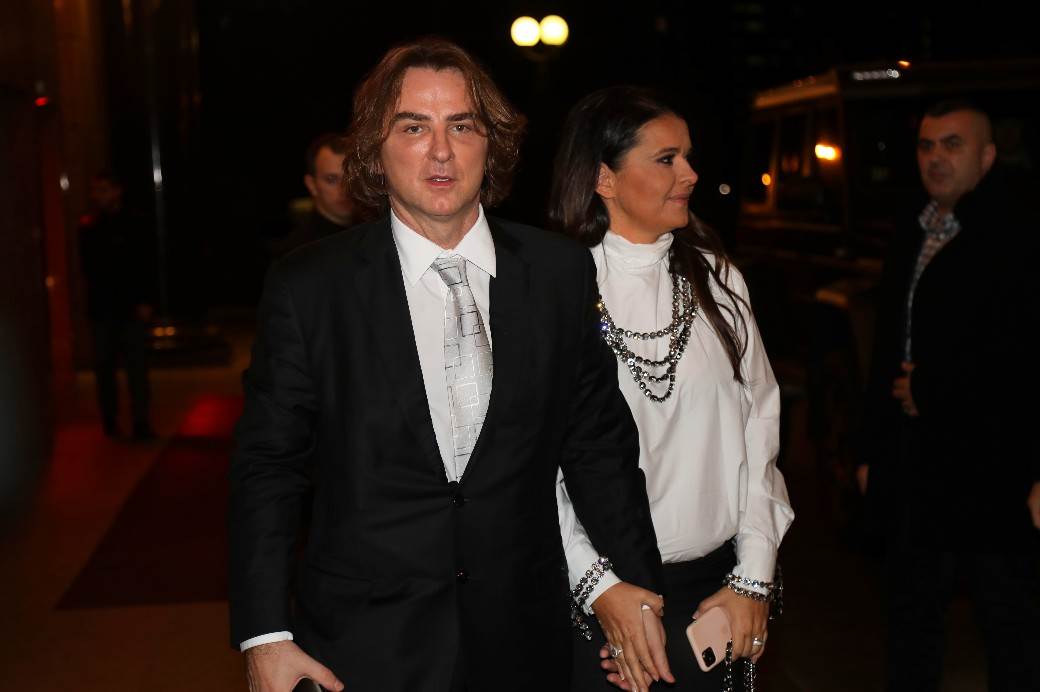 UŽIVO svadba Veljko RažnatovićVeljko i Bogdana svadba -Ženi se Veljko Ražnatović