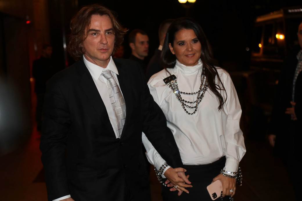 UŽIVO svadba Veljko RažnatovićVeljko i Bogdana svadba -Ženi se Veljko Ražnatović