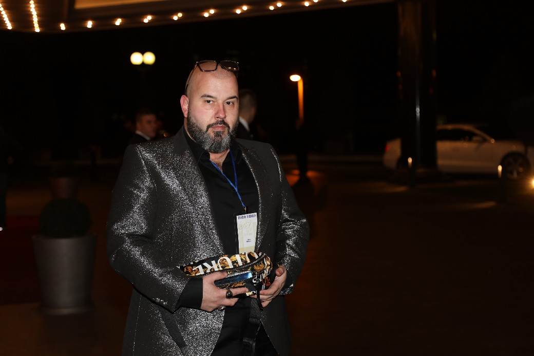 UŽIVO svadba Veljko RažnatovićVeljko i Bogdana svadba -Ženi se Veljko Ražnatović