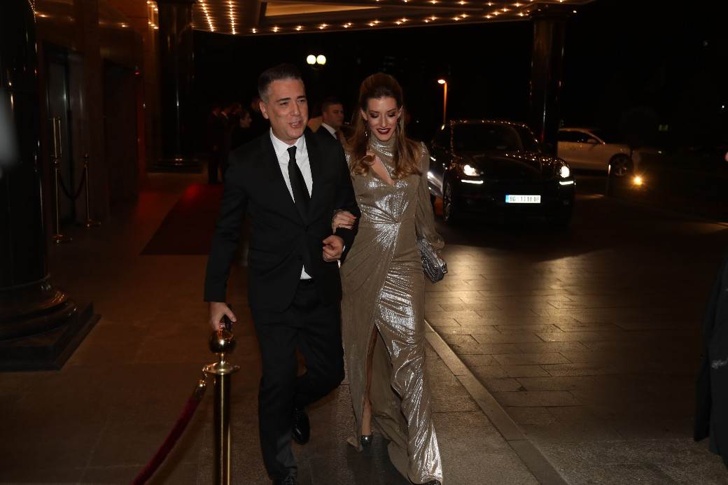 UŽIVO svadba Veljko RažnatovićVeljko i Bogdana svadba -Ženi se Veljko Ražnatović