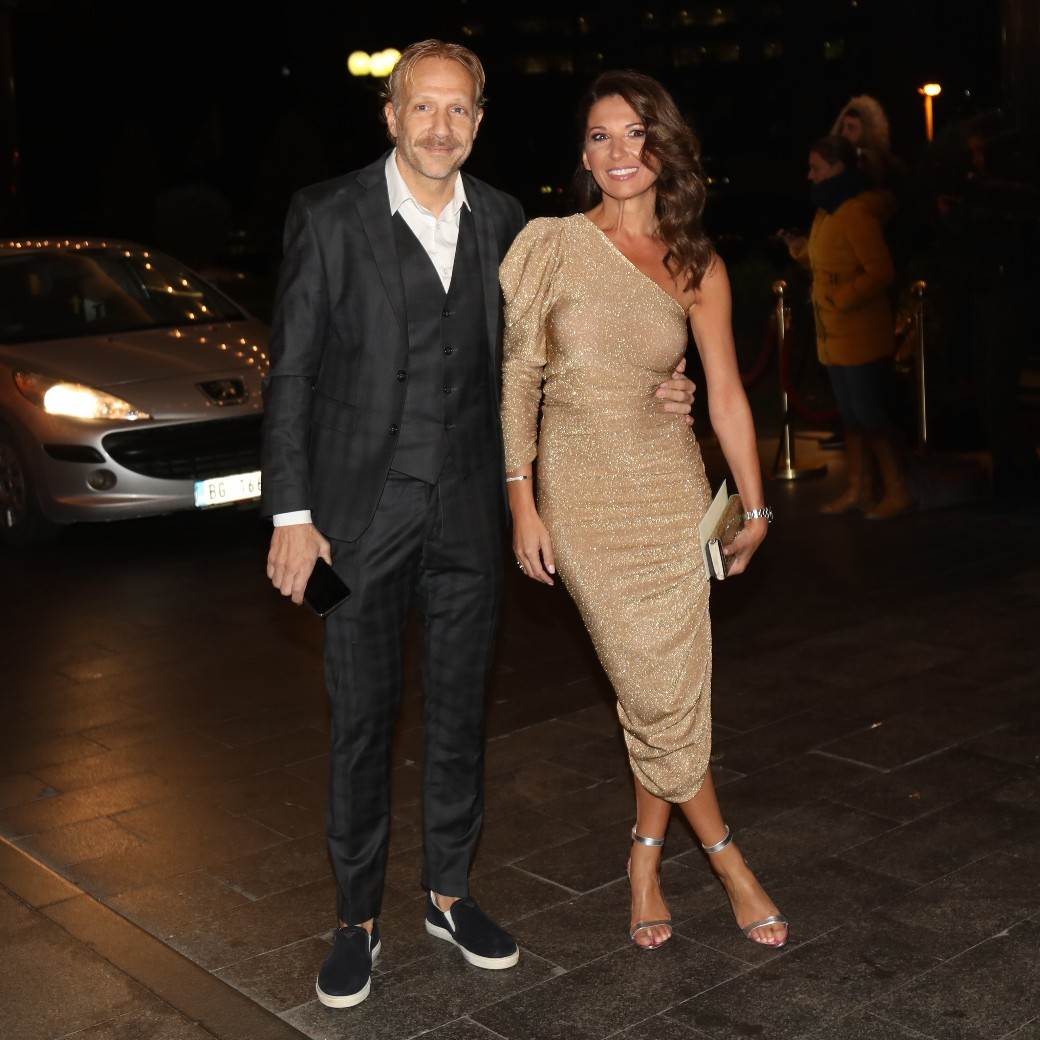 UŽIVO svadba Veljko RažnatovićVeljko i Bogdana svadba -Ženi se Veljko Ražnatović