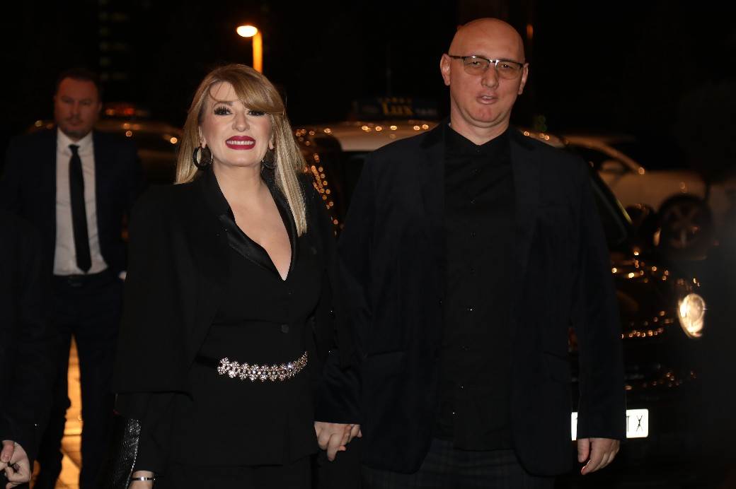 UŽIVO svadba Veljko RažnatovićVeljko i Bogdana svadba -Ženi se Veljko Ražnatović