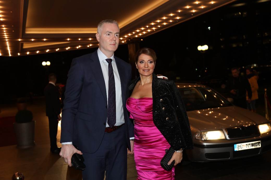 UŽIVO svadba Veljko RažnatovićVeljko i Bogdana svadba -Ženi se Veljko Ražnatović