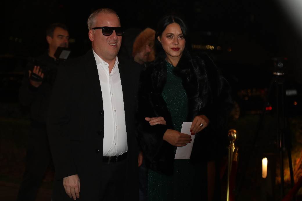 UŽIVO svadba Veljko RažnatovićVeljko i Bogdana svadba -Ženi se Veljko Ražnatović