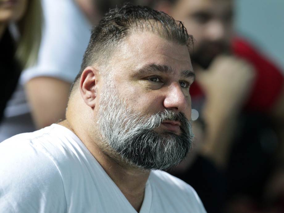 Dejan Savić ljut zbog hladne vode na okupljanju Srbije