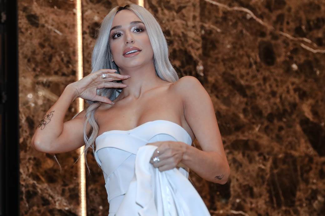 Edita Aradinović pokazala novu tetovažu pred nastup za Novu godinu FOTOGRAFIJE