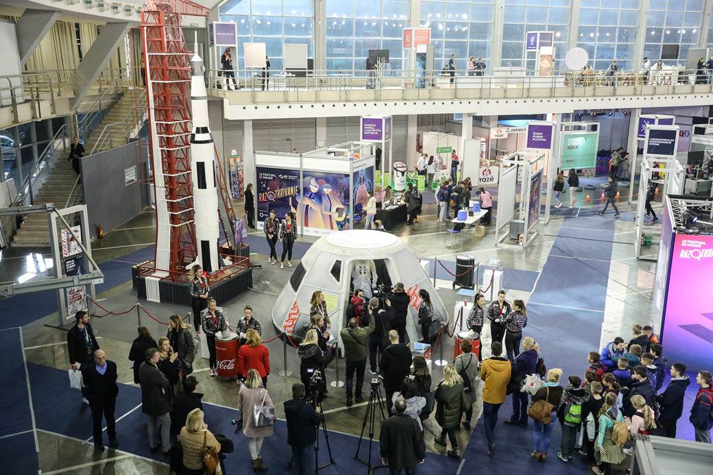 Kako spakovati svemirski brod u frižider? (FOTO)