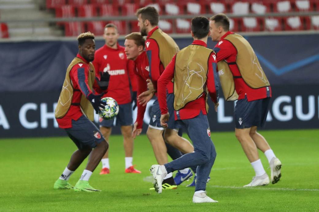 Zvezda - Olimpijakos - Aleksandar Vučić želi sreću Zvezdi, ali ne ide na utakmicu