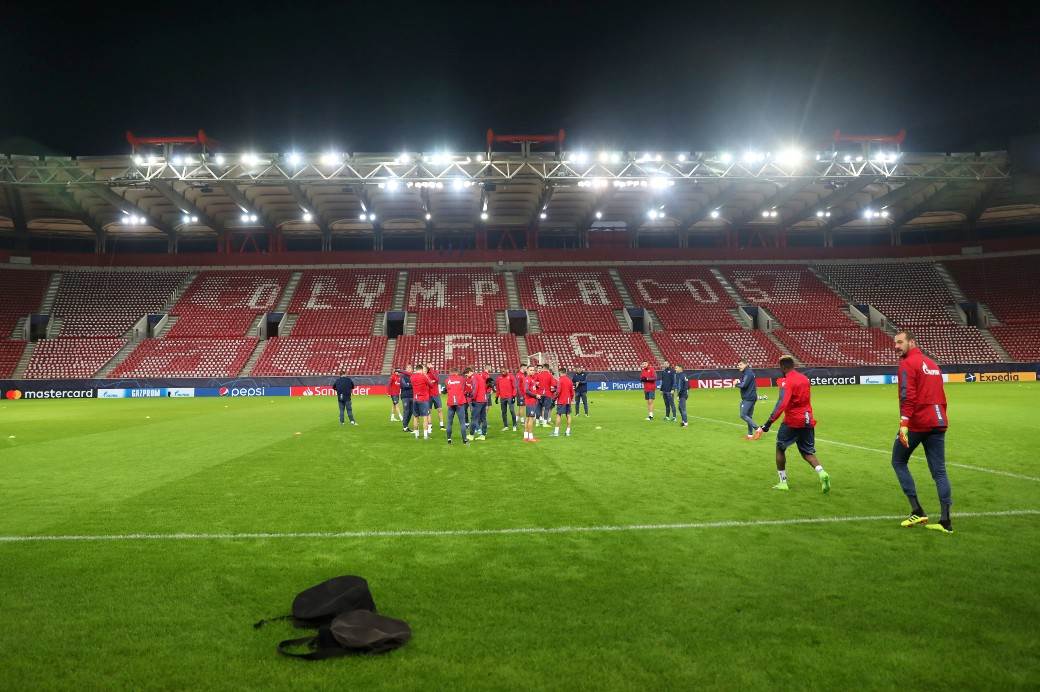 Zvezda - Olimpijakos - Aleksandar Vučić želi sreću Zvezdi, ali ne ide na utakmicu