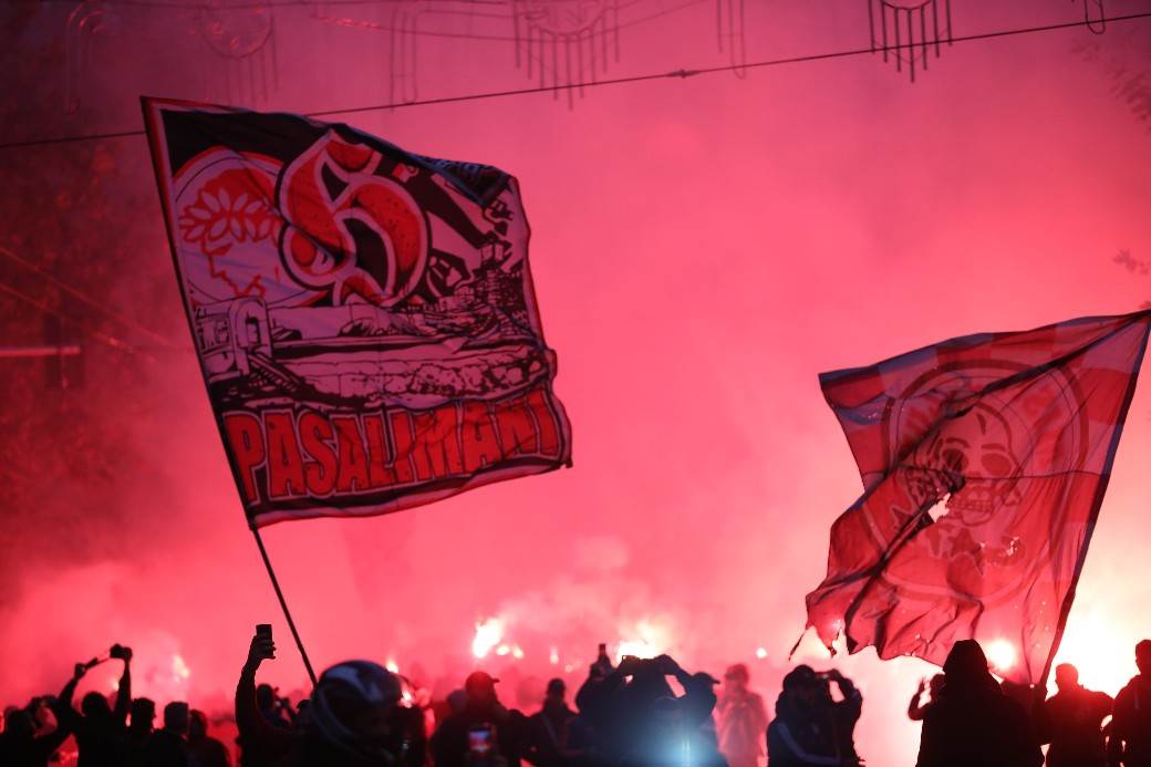 Delije u Atini Delije i Gate 7 u Atini navijanje