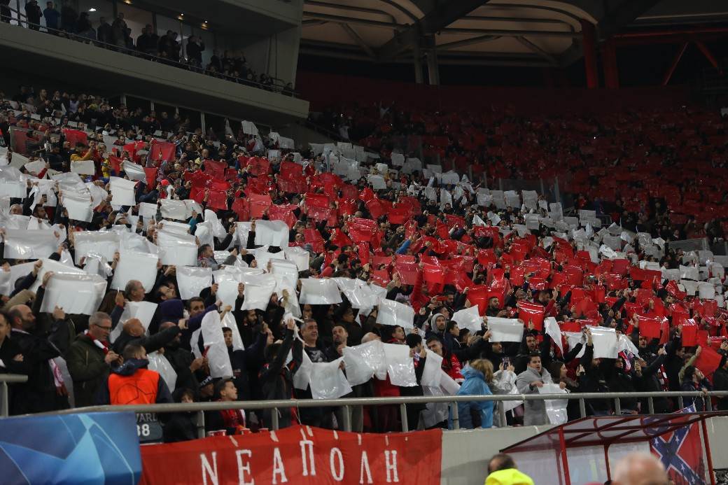 Olimpijakos - Zvezda UŽIVO: Fotografije koreografija Gate 7 i Delije FOTO