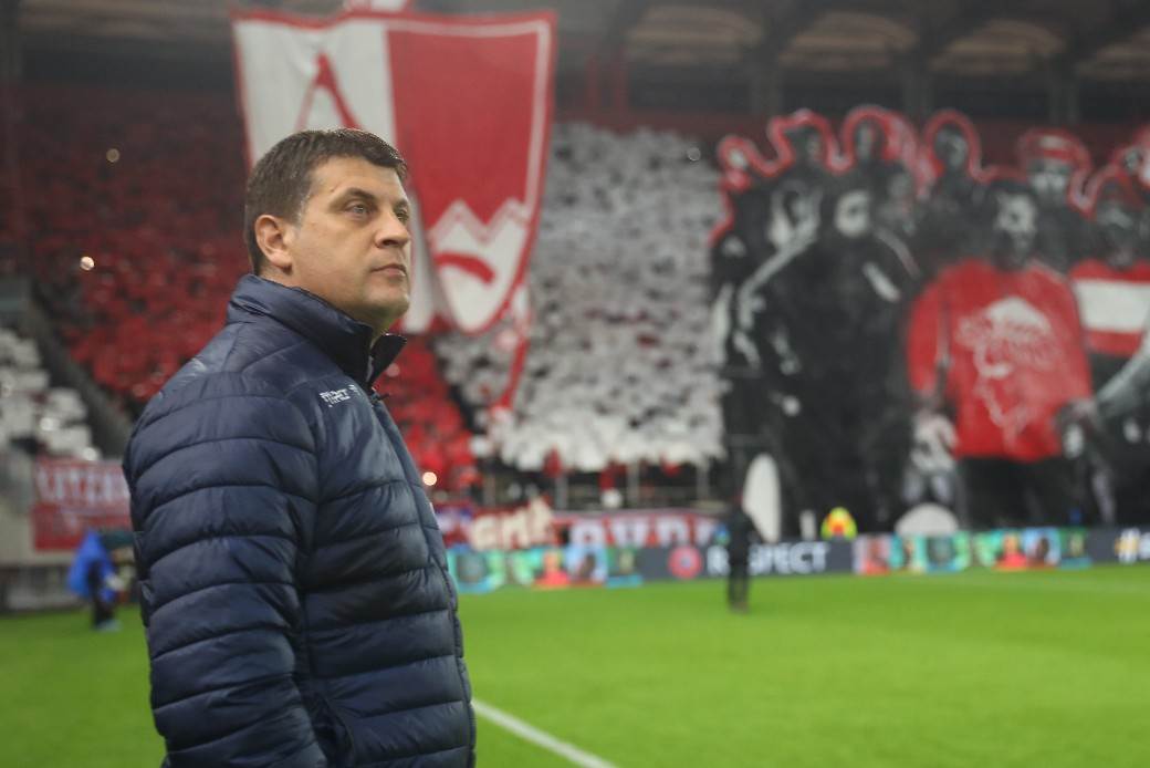 Olimpijakos - Zvezda UŽIVO: Fotografije koreografija Gate 7 i Delije FOTO